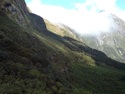 Wolken über dem McKinnon Pass